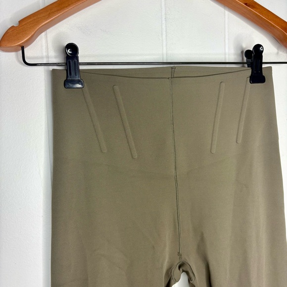 Victorias Secret Leggings High Waist Seamless Boning Corset Women’s Size Medium - Picture 2 of 6